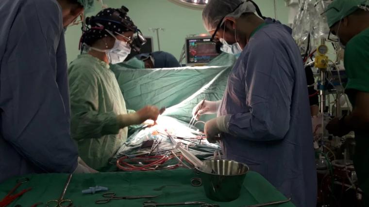عملية قسطرة قلبية في مستشفى القدس