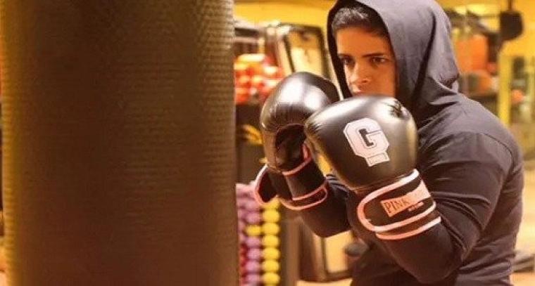 فتاة سعودية تتألق بالملاكمة وتدرب 25 شابة