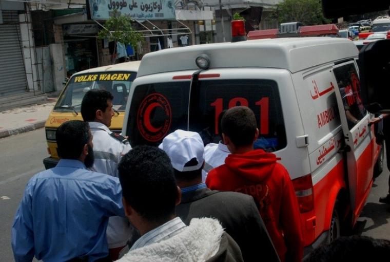 إصابة فتاة بجروح خطيرة في حادث سير غرب مدينة غزة