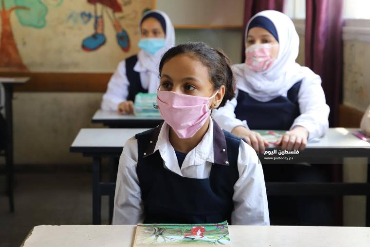 مدارس الحكومة بغزة تستأنف الدراسة لطلاب السابع حتى حادي عشر بدوام جزئي (11)