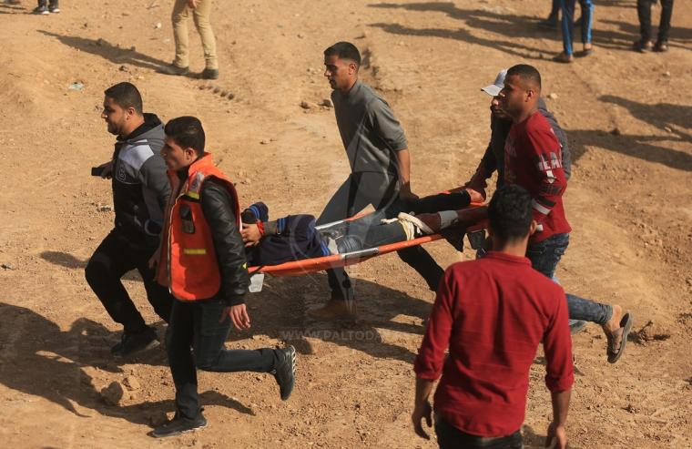 اصابة شاب في مسيرة العودة شرق غزة (ارشيف)