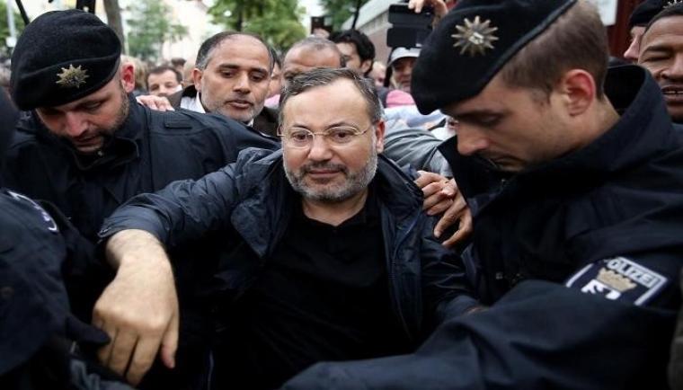 احمد منصور