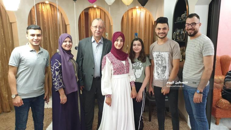  أوائل الثانوية العامة في قطاع غزة (12)