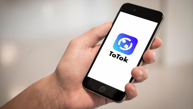 تطبيق "TOTOK"