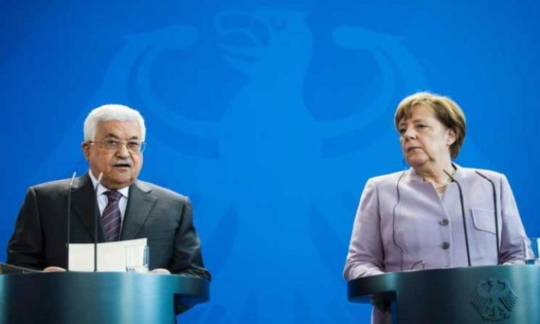 الرئيس محمود عباس والمستشارة الألمانية ميركل