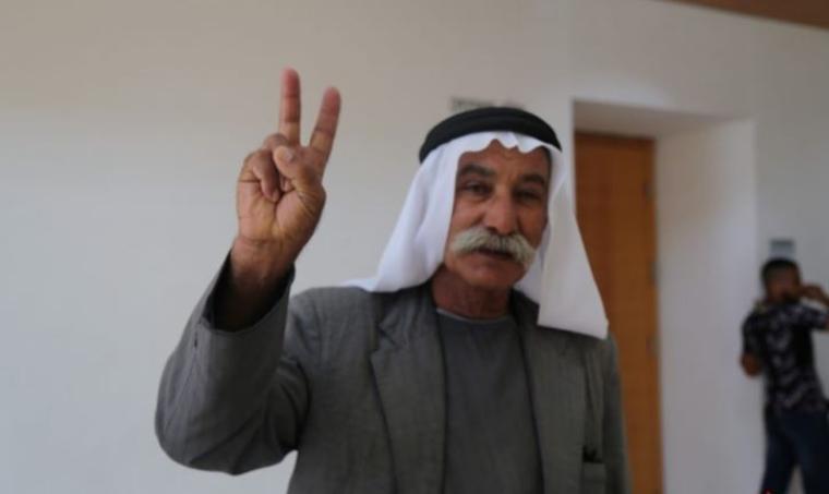 الشيخ صياح الطوري شيخ قرية العراقيب