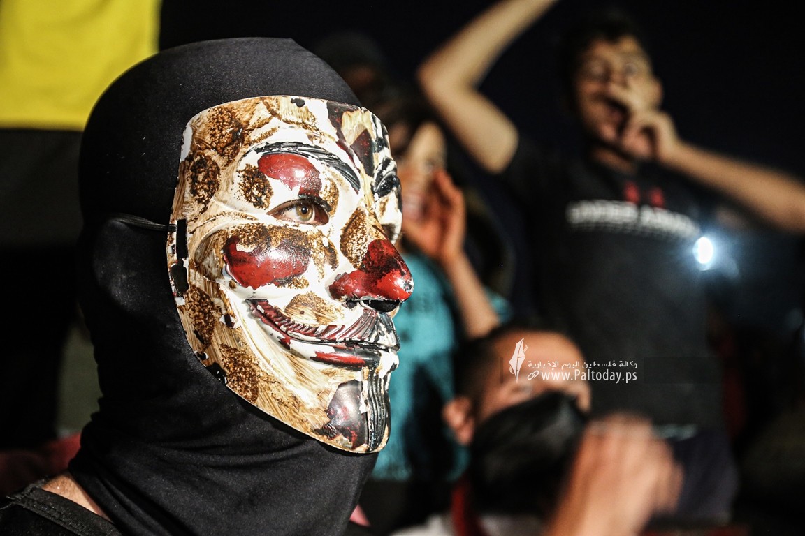الإرباك الليلي على أرض مخيم العودة بمنطقة ملكة شرقي مدينة غزة رفضًا لاستمرار الحصار الإسرائيلي (5).JPG