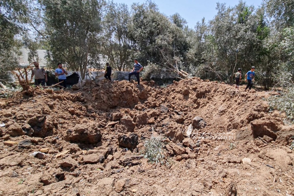  قصف الاحتلال الإسرائيلي لأراضٍ زراعية شمال قطاع غزة (16).jpeg
