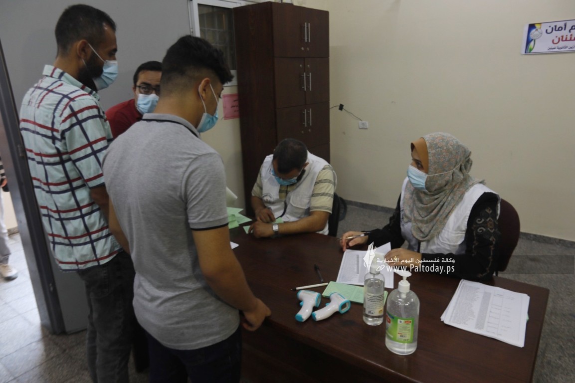 تطعيم طلاب مدارس قطاع غزة الثانوية العامة (7).jpeg