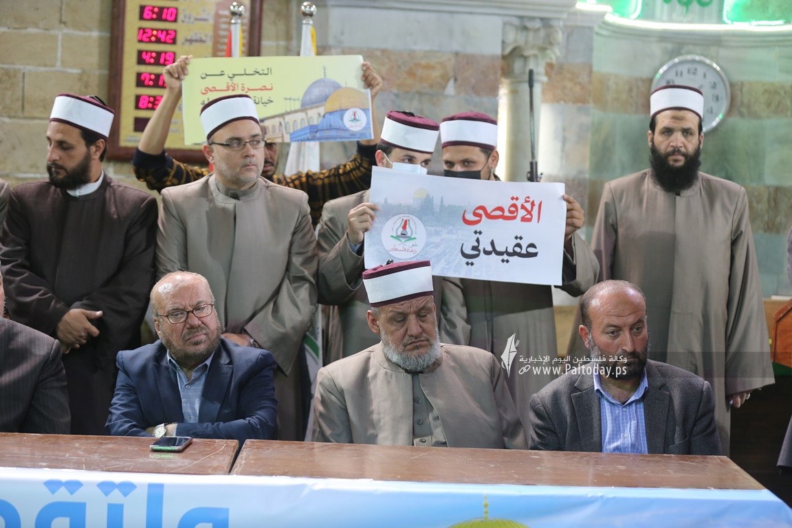 ملتقى دعاة فلسطين ينظم الوقفة العلمائية الاسنادية والداعمة (للأقصى نغضب) في المسجد العمري بغزة (15).JPG