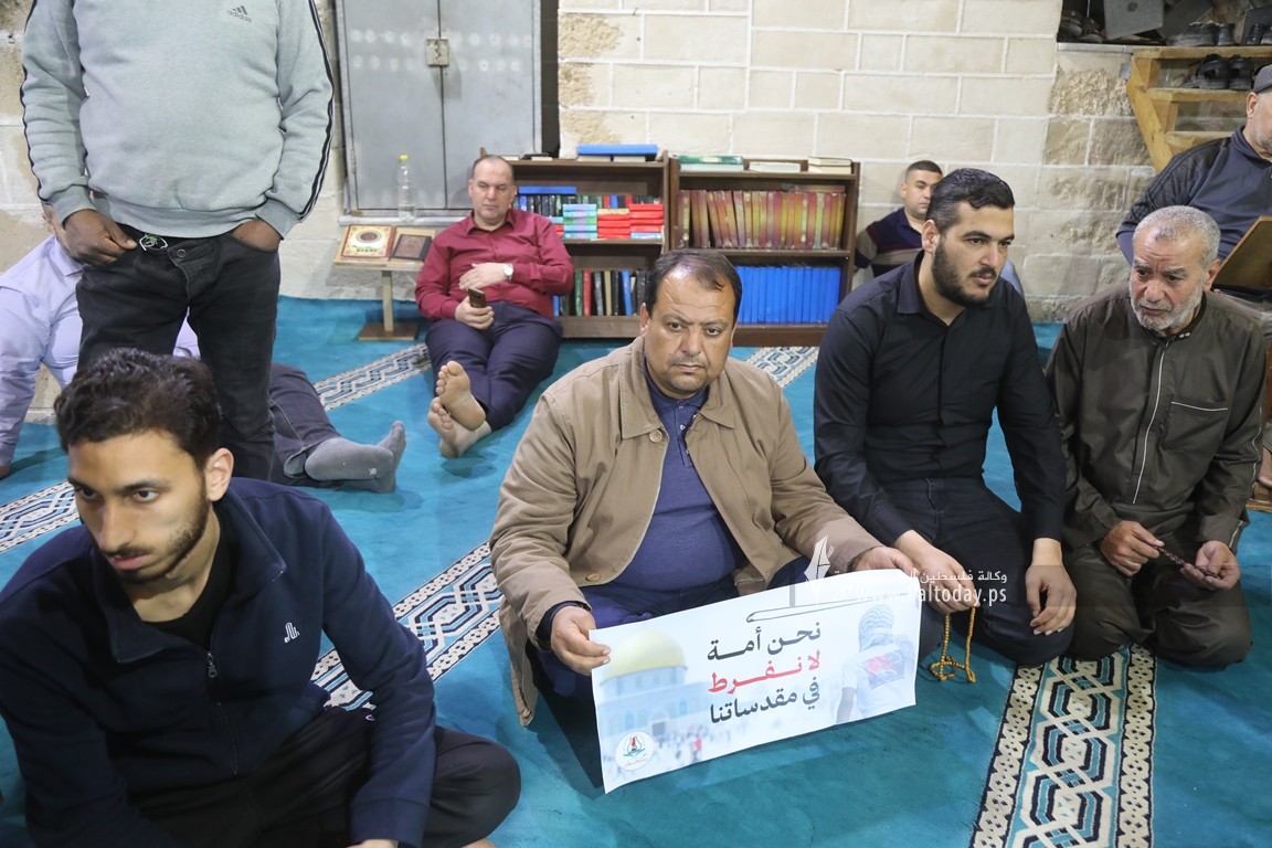 ملتقى دعاة فلسطين ينظم الوقفة العلمائية الاسنادية والداعمة (للأقصى نغضب) في المسجد العمري بغزة (1).JPG