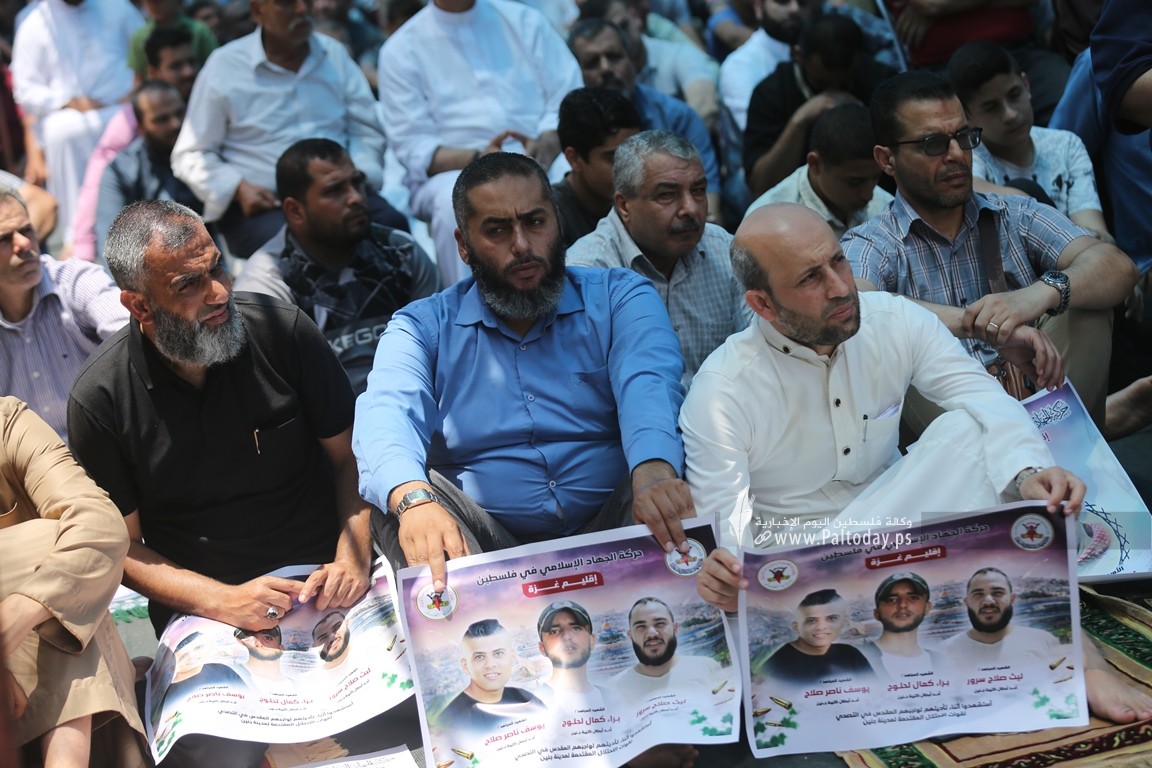 الجهاد بغزة صلاة الجمعة امام مقر الصليب (27).JPG
