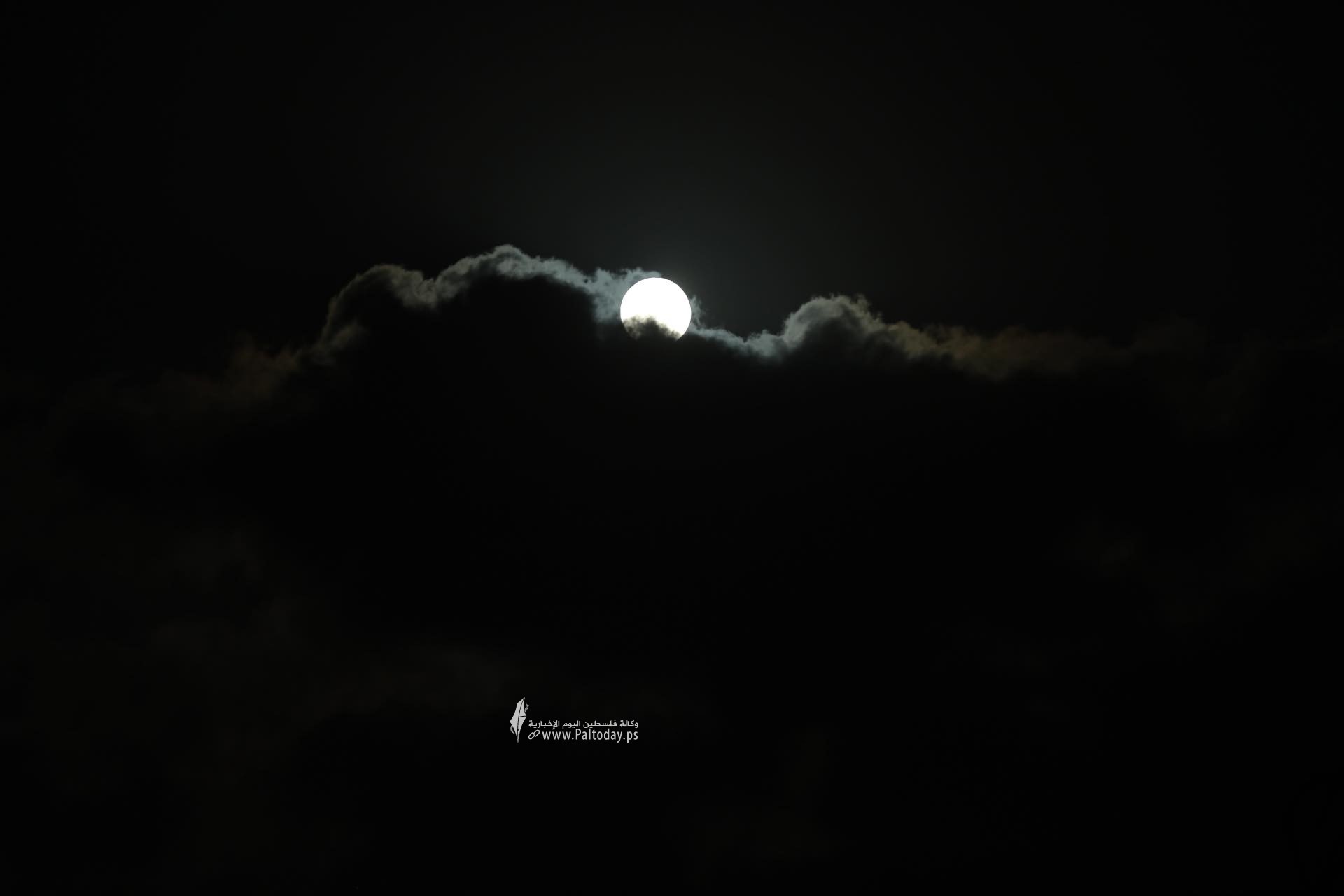قمر الغزال2.jpg
