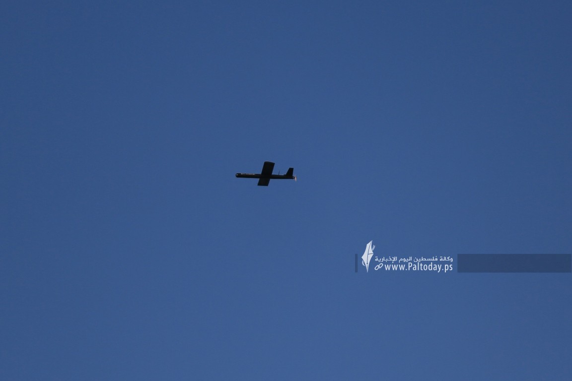  طائرة مسيرة في سماء ميناء غزة (7).JPG