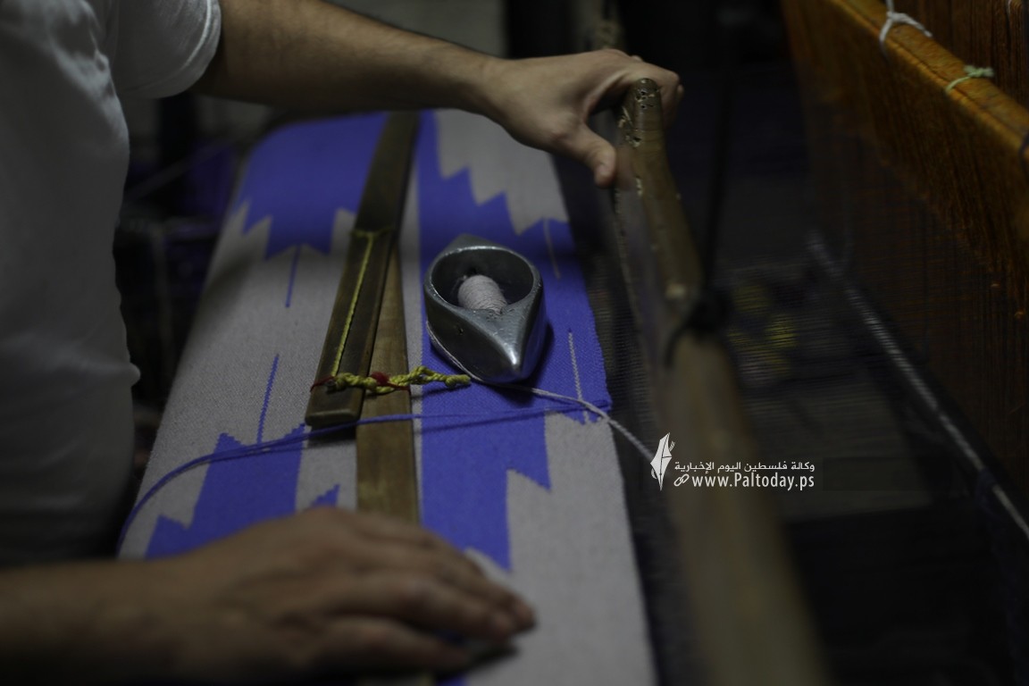 صناعة السجاد اليدوي في غزة حرفة تراثية صامدة في وجه الزمن (17).JPG