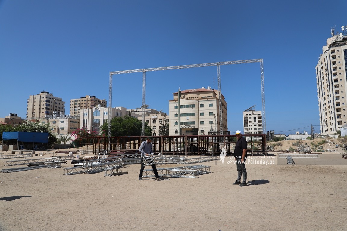 العمل الجماهيرى للجهاد يبداء التجهيزات بساحة الكتيبة بمدينة غزة لمهرجان الانطلاقةال35 (10).JPG