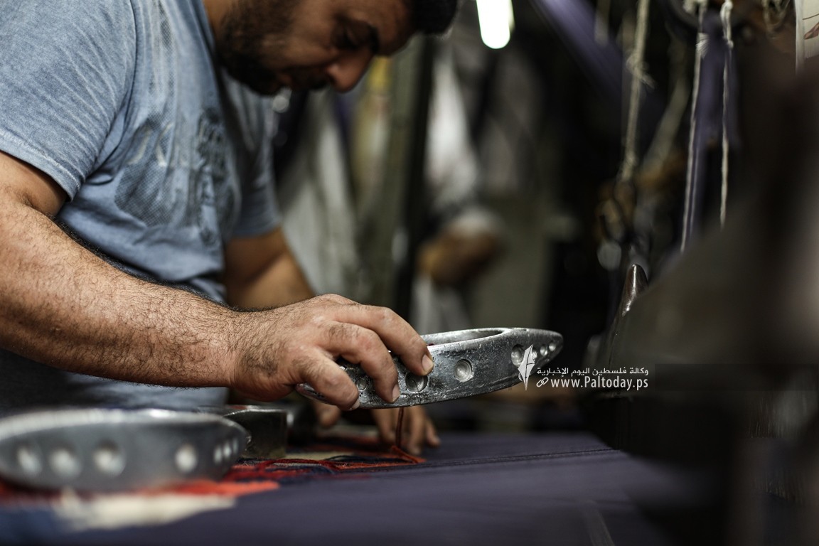 صناعة السجاد اليدوي في غزة حرفة تراثية صامدة في وجه الزمن (13).JPG