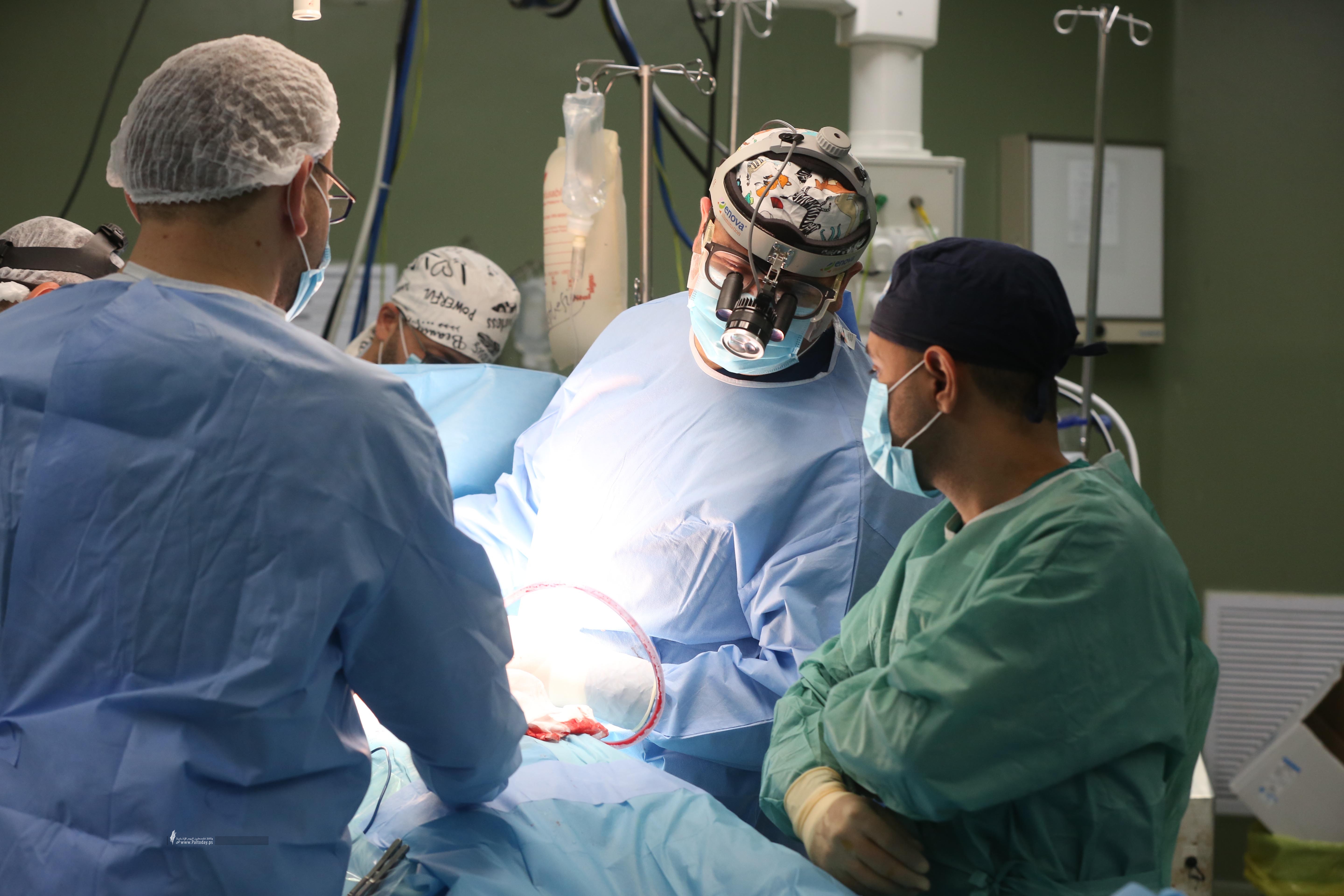 وفد مصري يجري عمليات جراحية في غزة (3).jpg