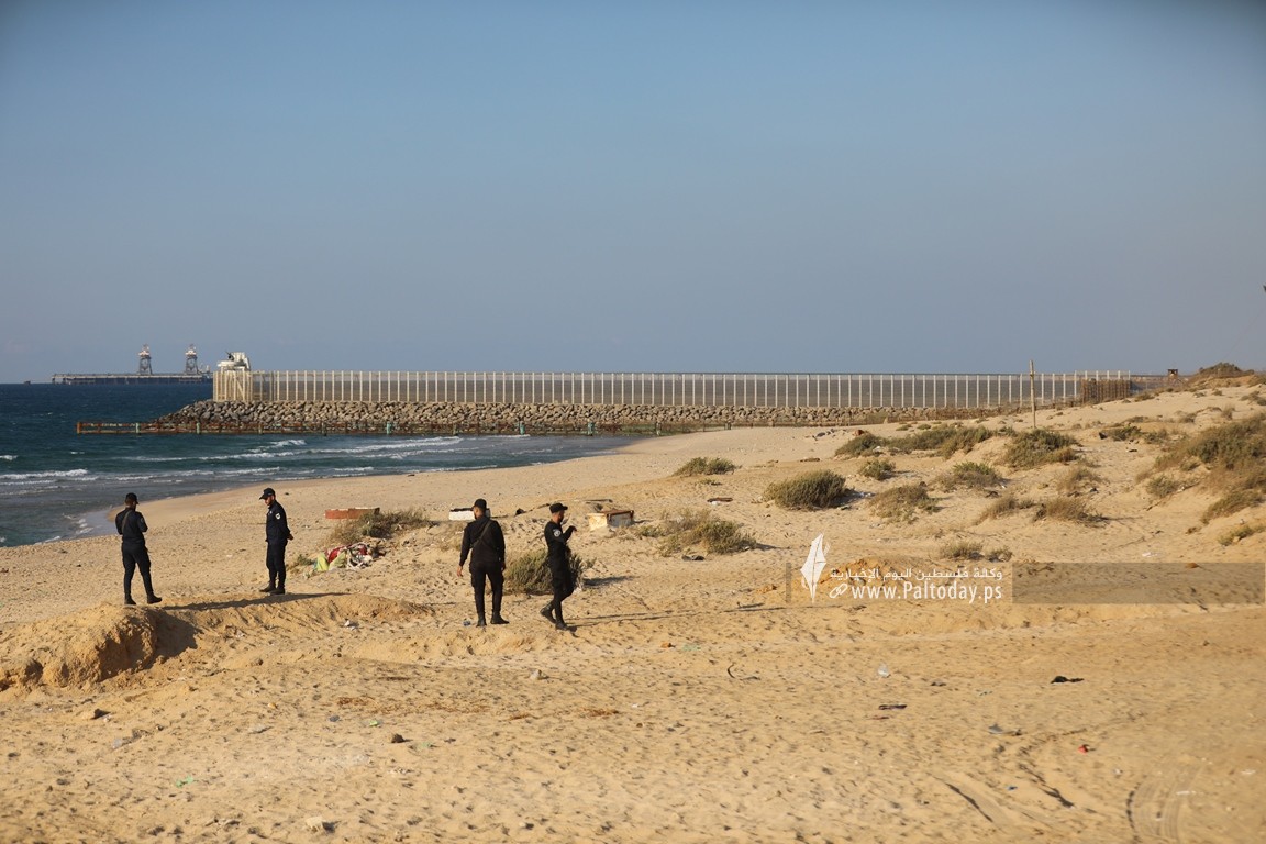 تظاهرة شعبية عند السياج الفاصل شمال غرب قطاع غزة (14).JPG