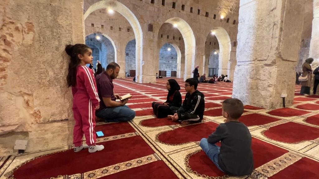 تاج الوقار2.jpg