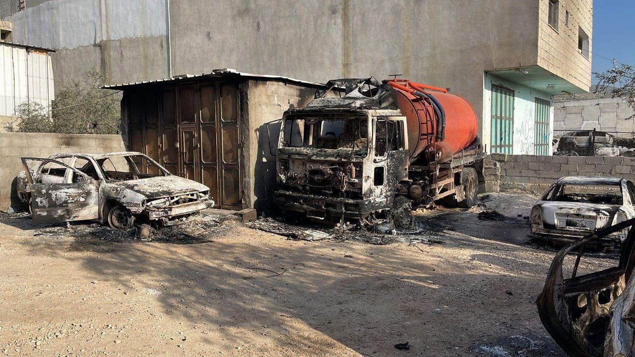 آثار اعتداءات المستوطنين على ممتلكات الفلسطينيين في نابلس (4).jfif