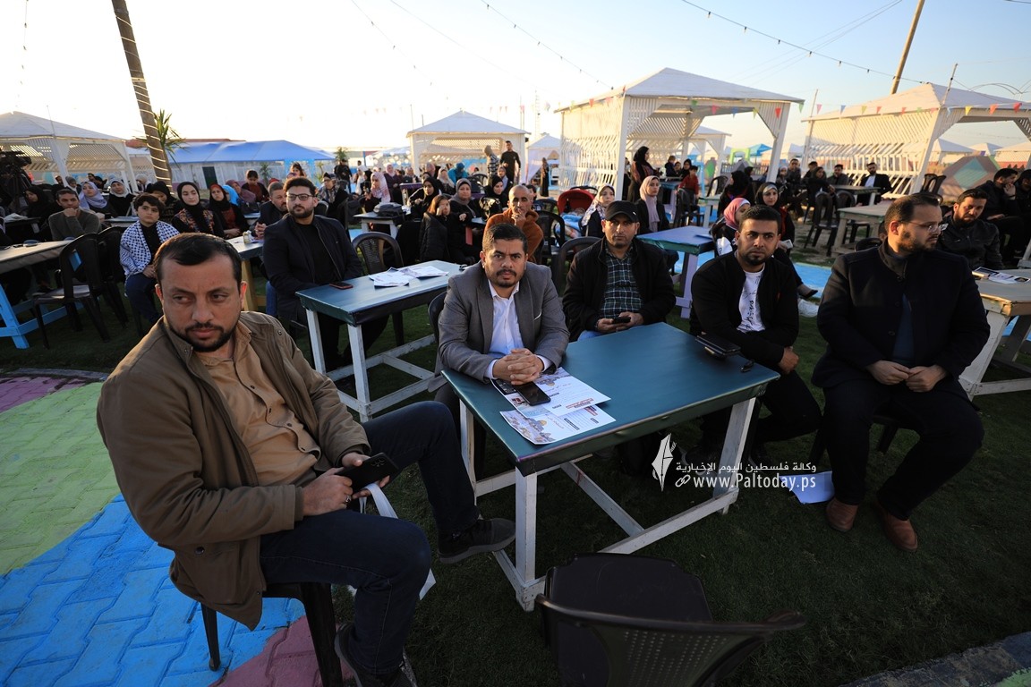 إعلاميون ونشطاء ينظمون مهرجان إعلامي بعنوان سنفطر في القدس (1).JPG