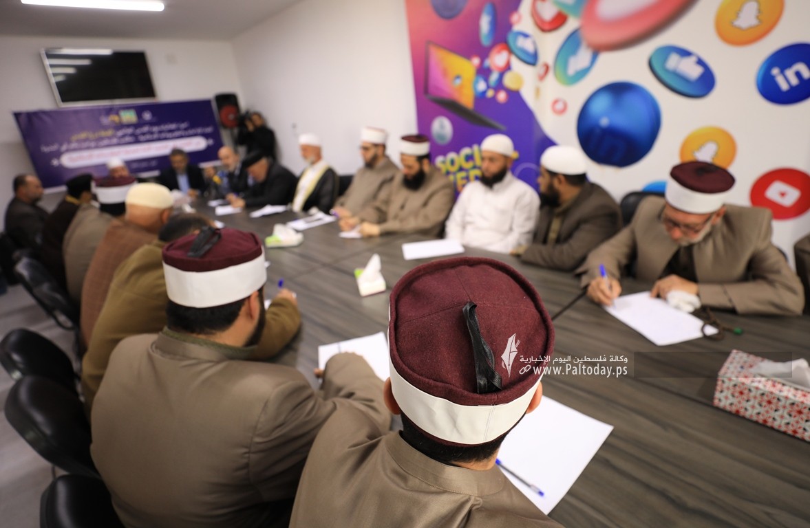  اتحاد الاذاعات والتلفزيونات الاسلامية تنظم ندوة حول دور العلماء في تحشيد الأمة لحماية المقدسات الإسلامية (7).JPG