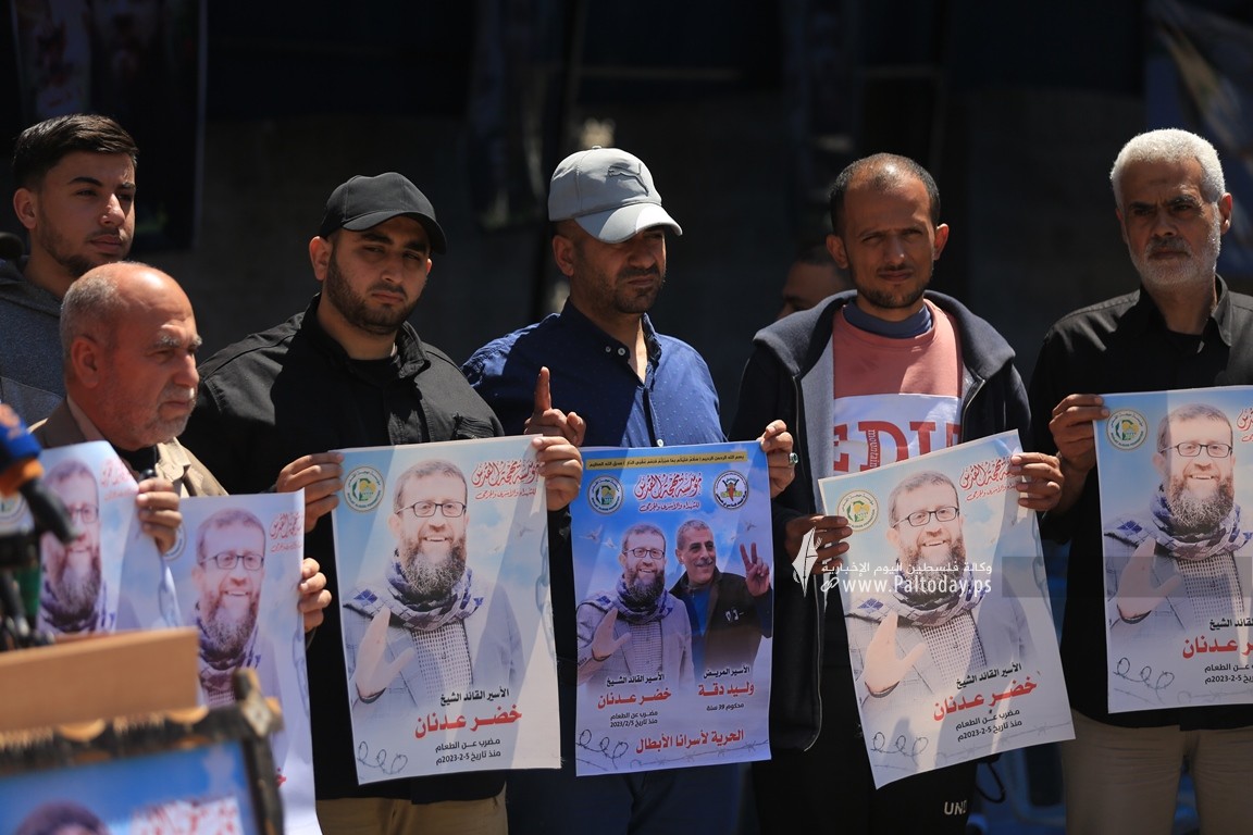 خيمة التضامن مع الشيخ خضر عدنان وسط مدينة غزة تواصل فعالياتها بحضور جماهيري واسع (12).JPG