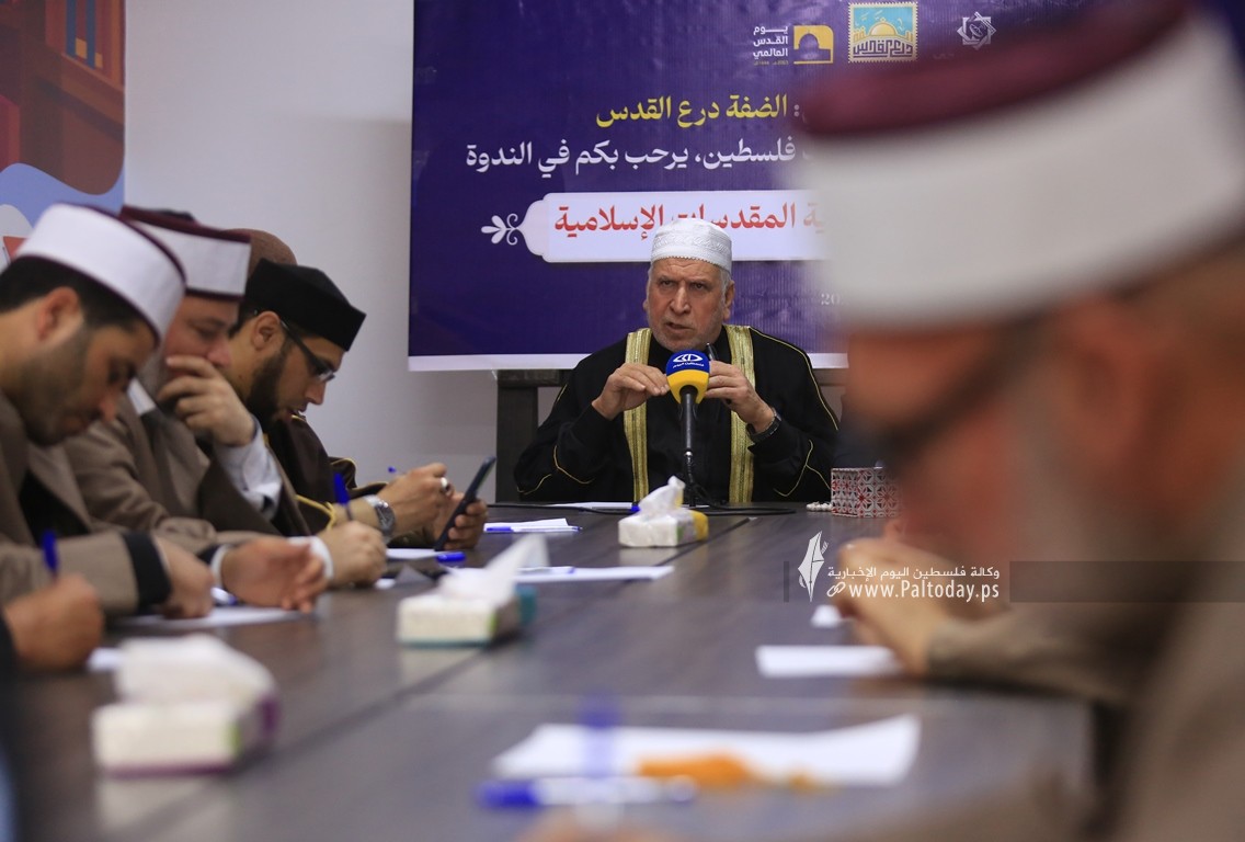  اتحاد الاذاعات والتلفزيونات الاسلامية تنظم ندوة حول دور العلماء في تحشيد الأمة لحماية المقدسات الإسلامية (11).JPG
