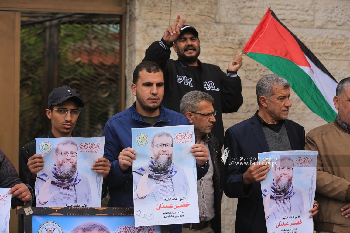 خيمة التضامن مع الشيخ خضر عدنان وسط مدينة غزة تواصل فعالياتها بحضور جماهيري واسع (11).JPG