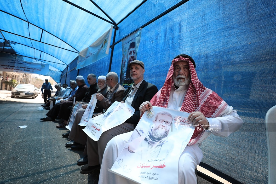 خيمة التضامن مع الشيخ خضر عدنان وسط مدينة غزة تواصل فعالياتها بحضور جماهيري واسع (5).JPG
