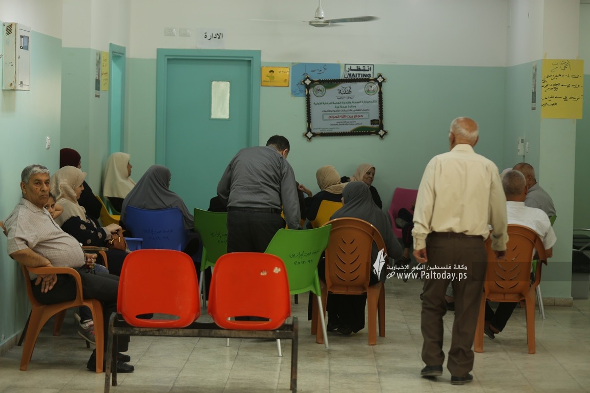 بدء تطعيم حجاج قطاع غزة في المراكز الصحية (16).JPG