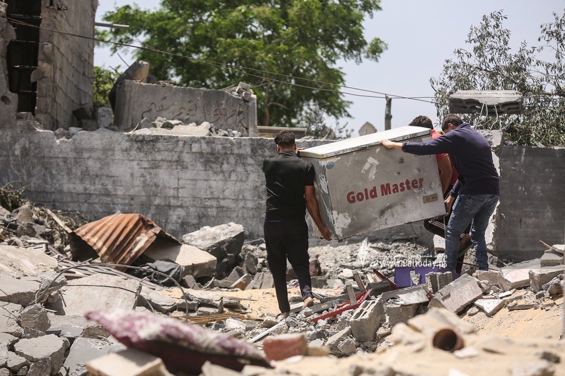 منزل عائلة بنات في بيت لاهيا شمال قطاع غزة خلال معركة ثأر الأحرار (13).JPG