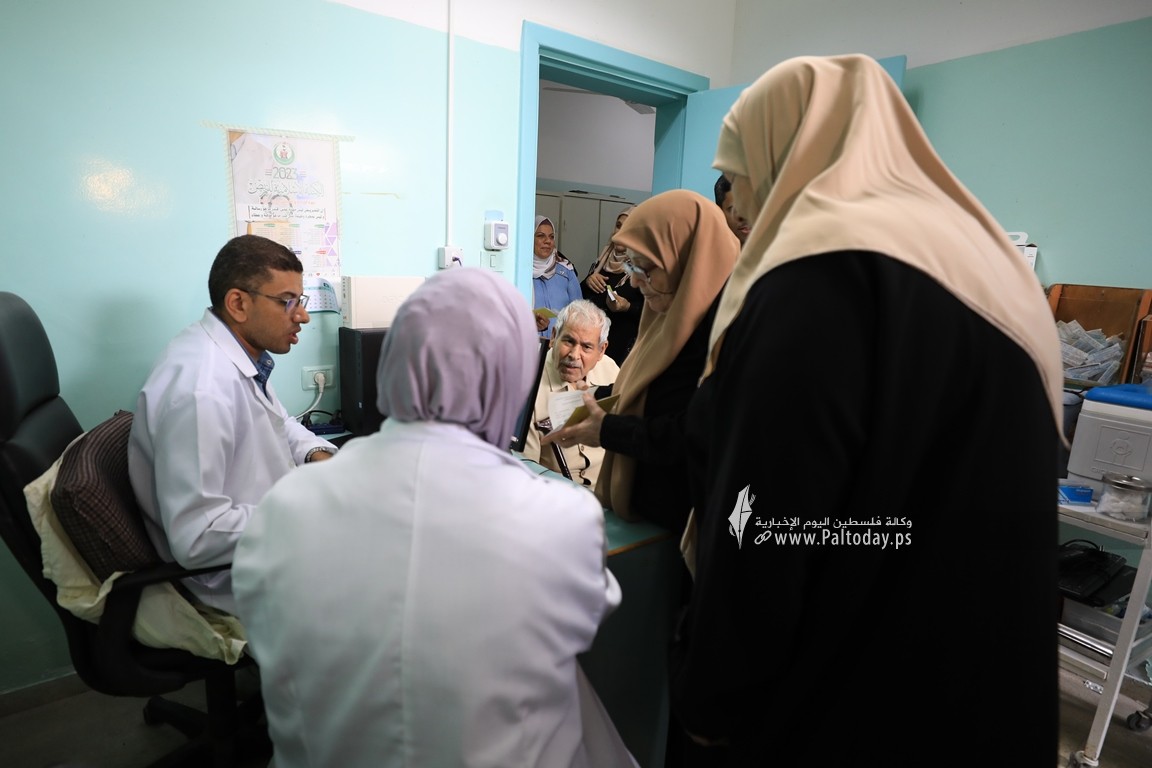 بدء تطعيم حجاج قطاع غزة في المراكز الصحية (5).JPG