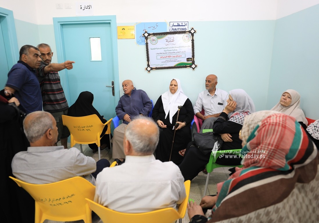 بدء تطعيم حجاج قطاع غزة في المراكز الصحية (1).JPG