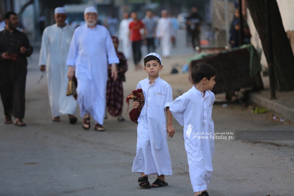  الجهاد الإسلامي تقيم صلاة عيد الأضحى في العراء بمدينة غزة (17).JPG
