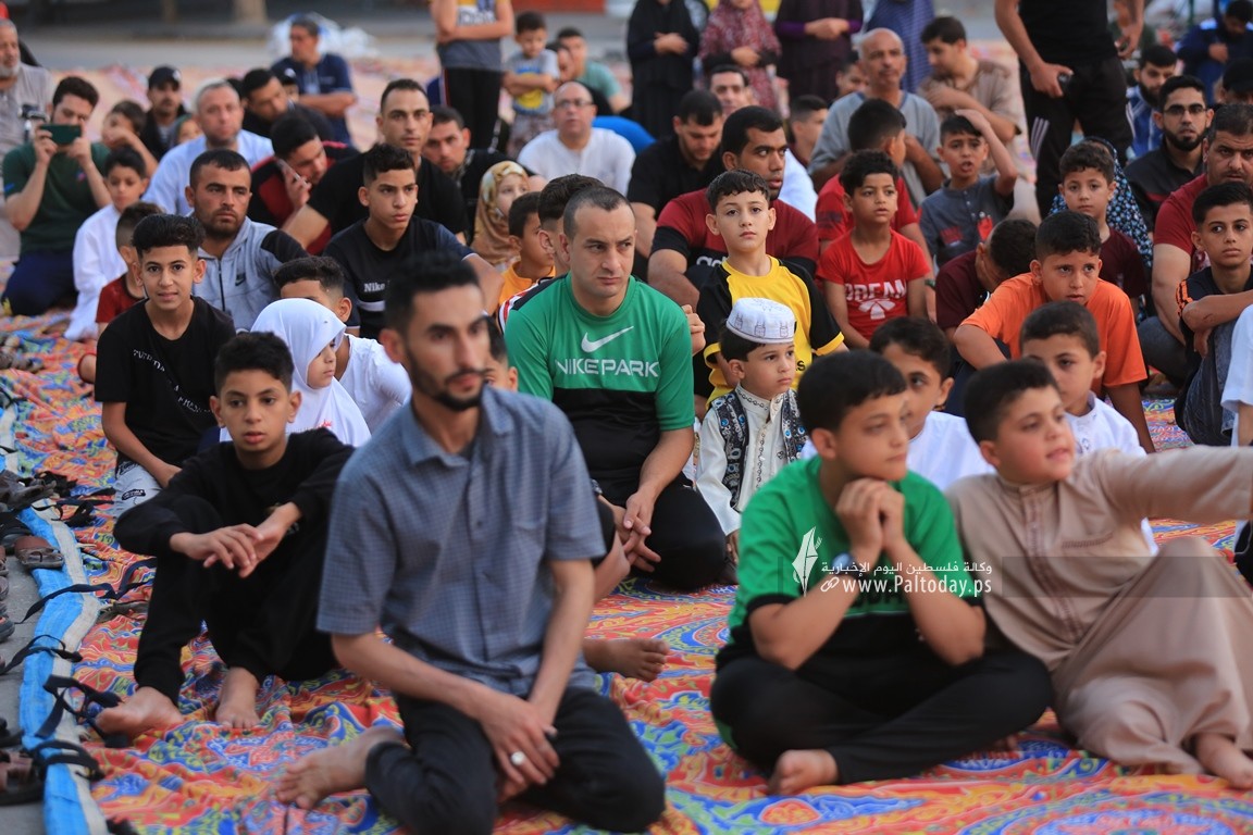  الجهاد الإسلامي تقيم صلاة عيد الأضحى في العراء بمدينة غزة (13).JPG