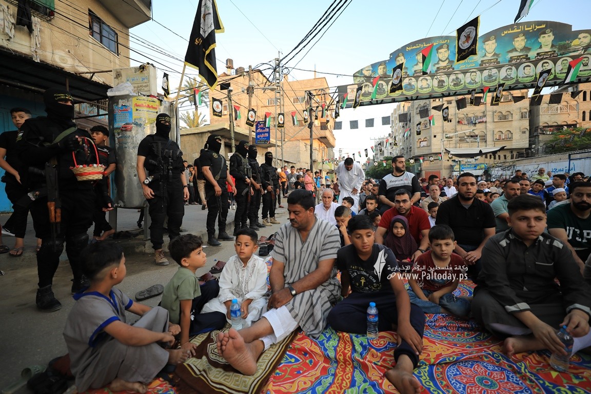  الجهاد الإسلامي تقيم صلاة عيد الأضحى في العراء بمدينة غزة (6).JPG