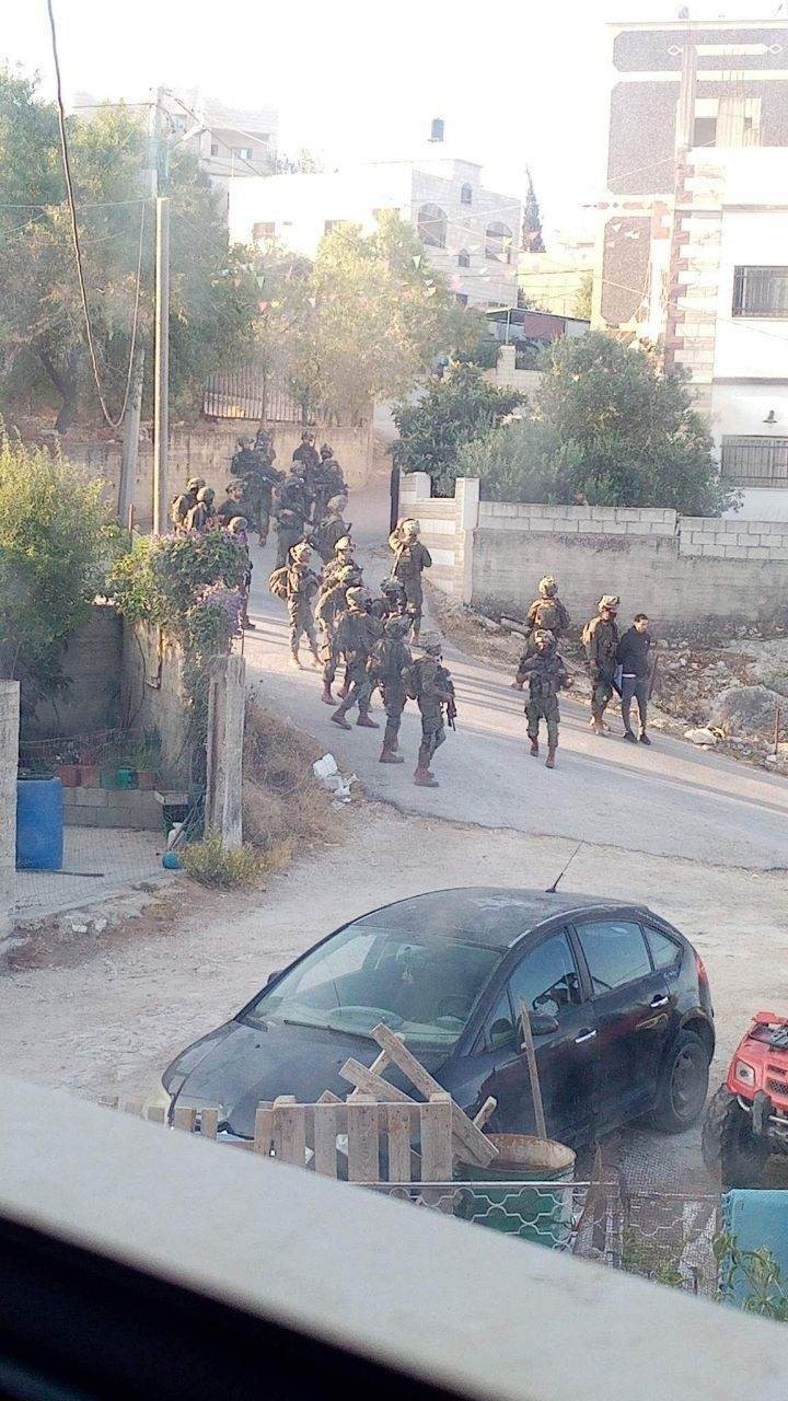 اعتقال شقيق مهند شحادة
