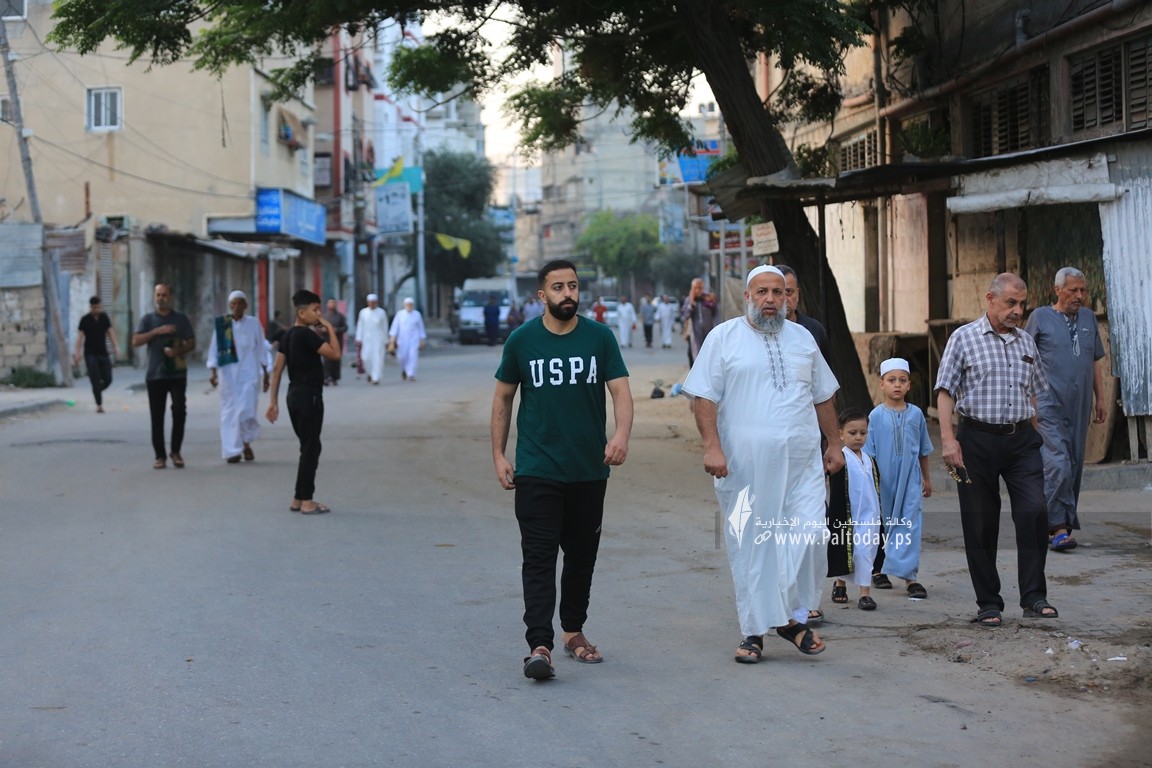  الجهاد الإسلامي تقيم صلاة عيد الأضحى في العراء بمدينة غزة (16).JPG