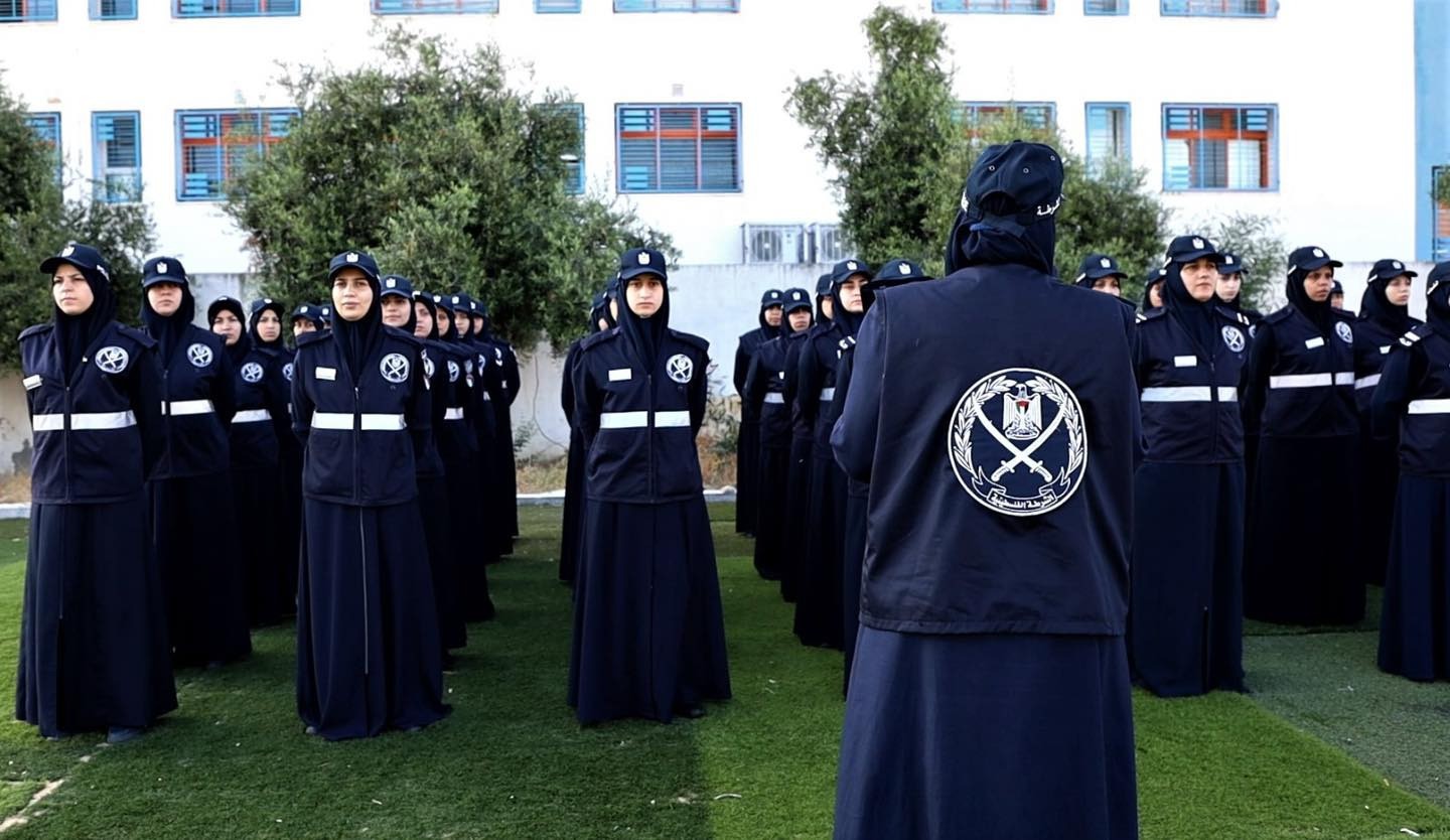 الشرطة النسائية بغزة تؤمن لجان امتحانات (التوجيهي-2023)
