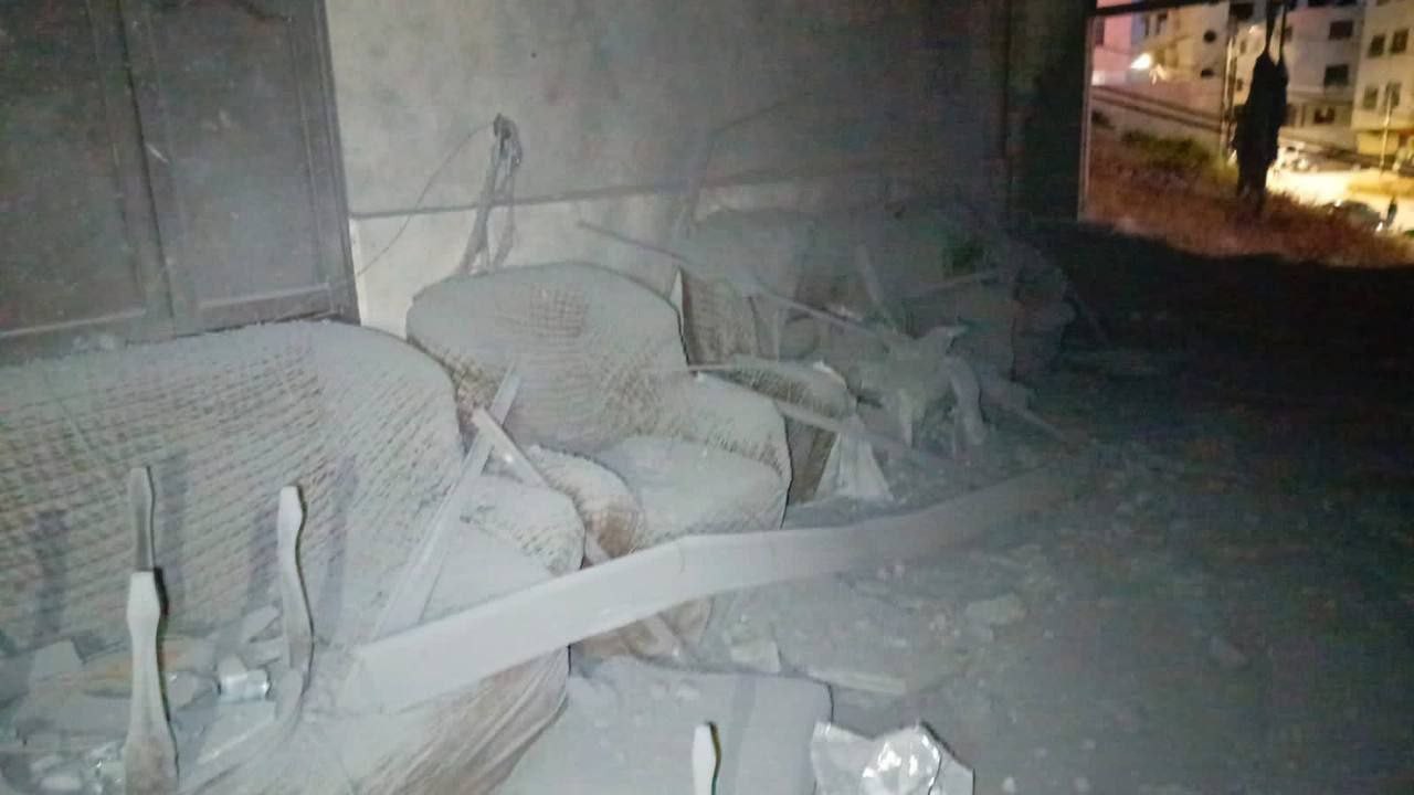  آثار الدمار الذي خلّفه جيش الاحتلال بعد تفجيره منزل عائلة الأسير كمال جوري بنابلس (3).jpeg