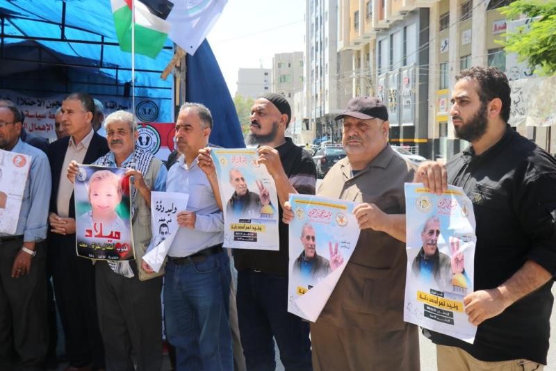 الجهاد ومؤسسة القدس في خيمة اعتصام مع الأسير وليد دقة (1).jpg