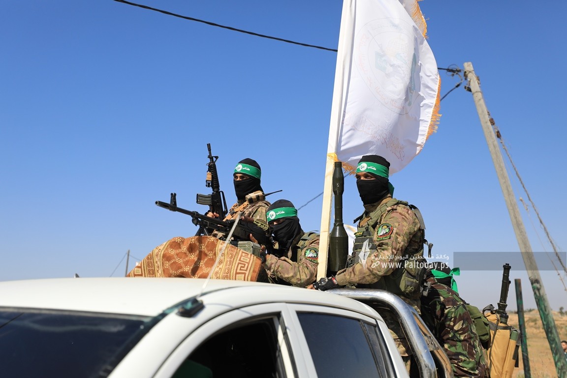 كتائب القسام تنظم عرضا عسكريا شرق المحافظة الوسطى تزامناً مع ذكرى عملية موقع أبو مطيبق العسكري (12).JPG