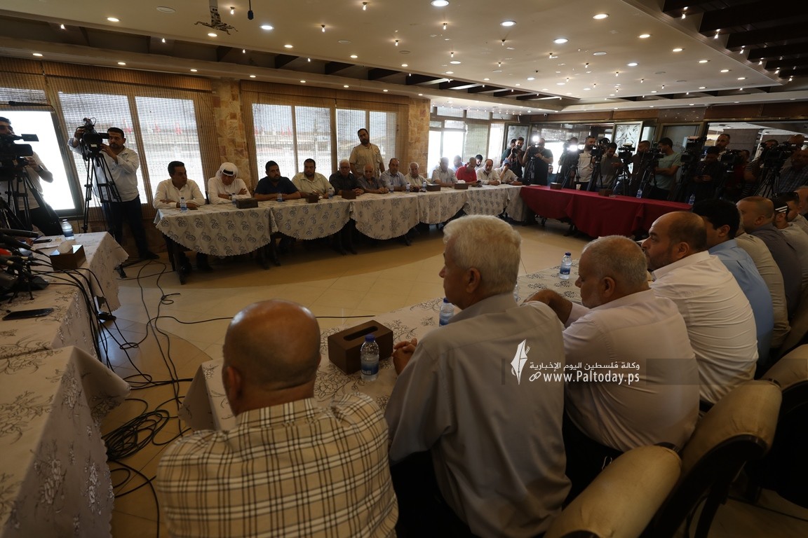 الفصائل الفلسطينية المقاطعة لاجتماع الأمناء العامين تعقد مؤتمراً صحفياً في غزة (5).JPG