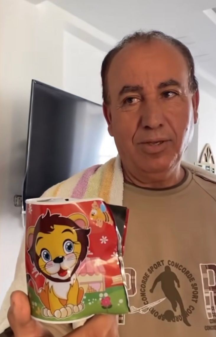 سرقوا الحصالة.jpg