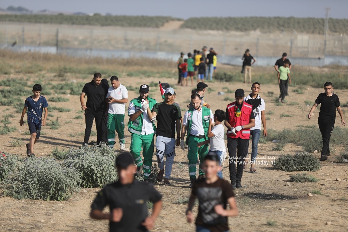 جماهير حاشدة تشارك في فعالية إحياء ذكرى إحراق الأقصى الـ54 بمخيم ملكة شرقي مدينة غزة (2).JPG