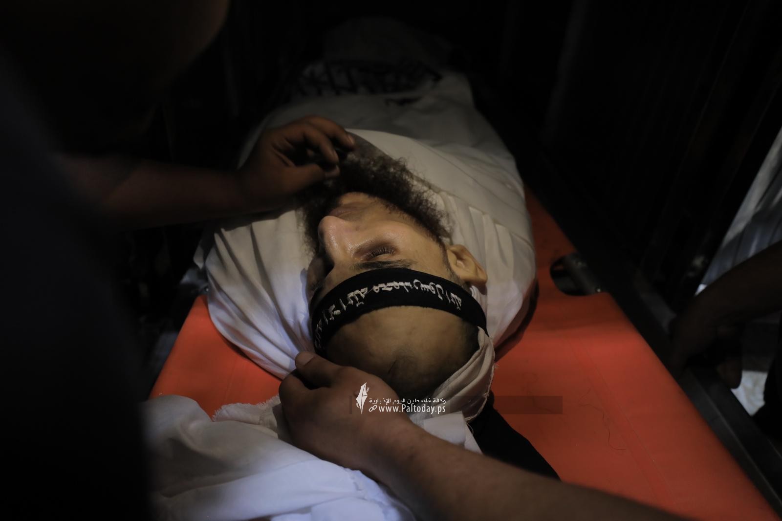 الاستعداد لتشيع جثامين شهداء الامس.jpeg