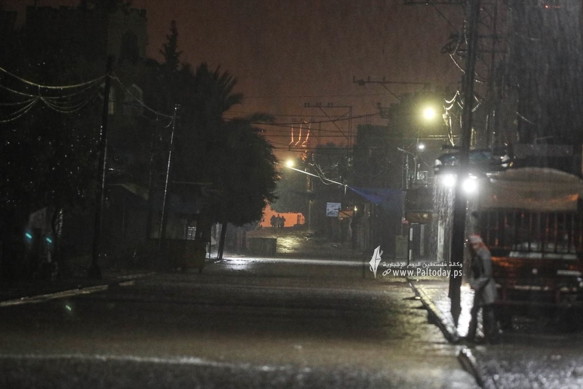  آثار اعصار دانيال الذي وصل فلسطين وأغرق عدد من الشوارع والمنازل بسبب شدة الأمطار (7)