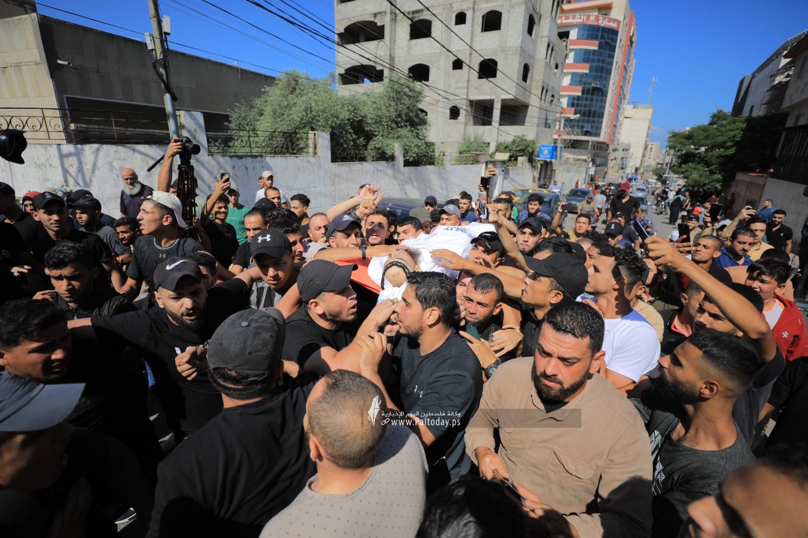 تشييع جثامين شهداء أمس (3).jpeg